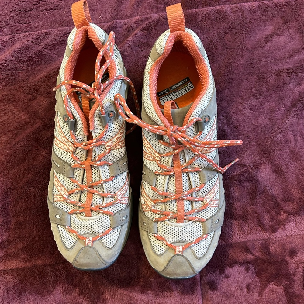 Merrell Size 9 Hiker